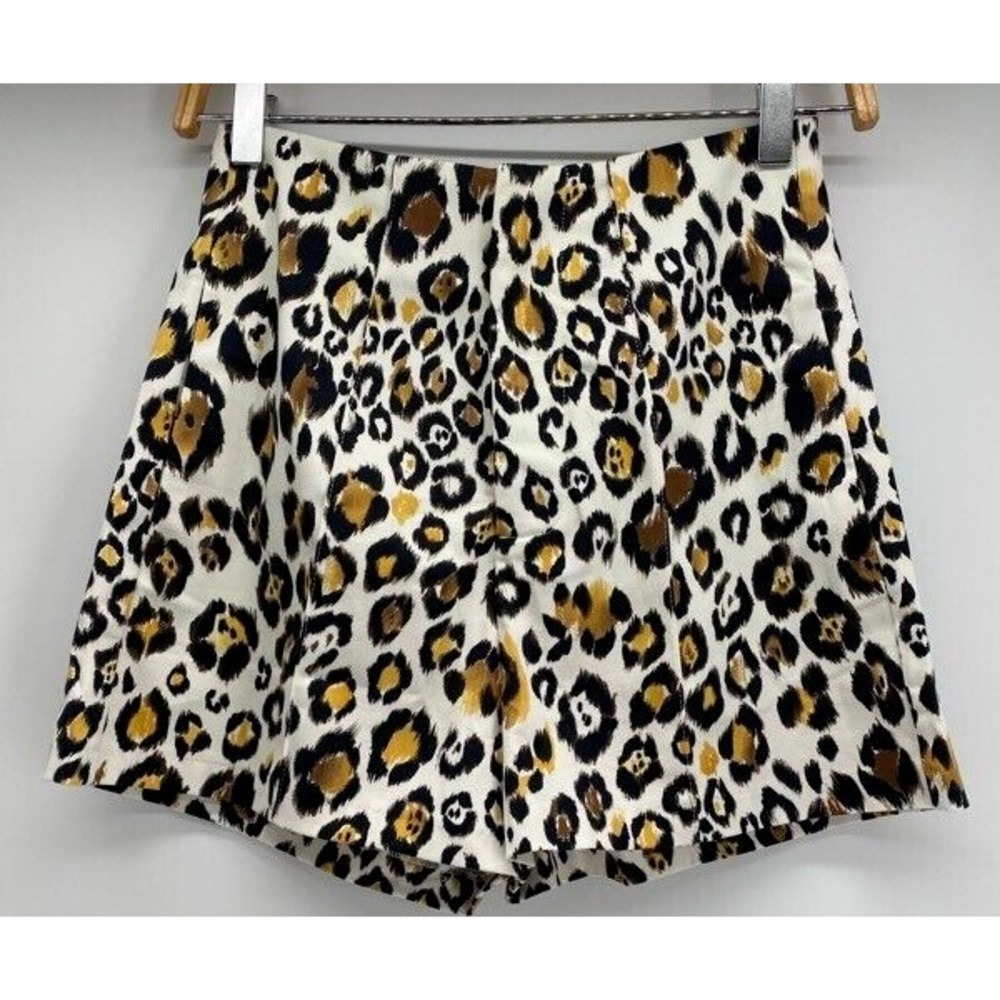Line & Dot Shorts Womens Small White Black Leopard Print Pockets High Rise New